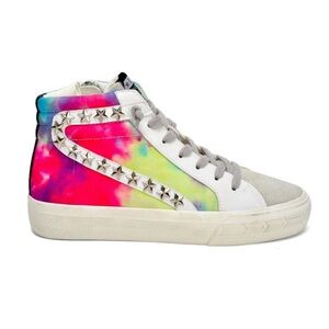 Colorful vintage Havana High-Top Sneakers with Star Detail